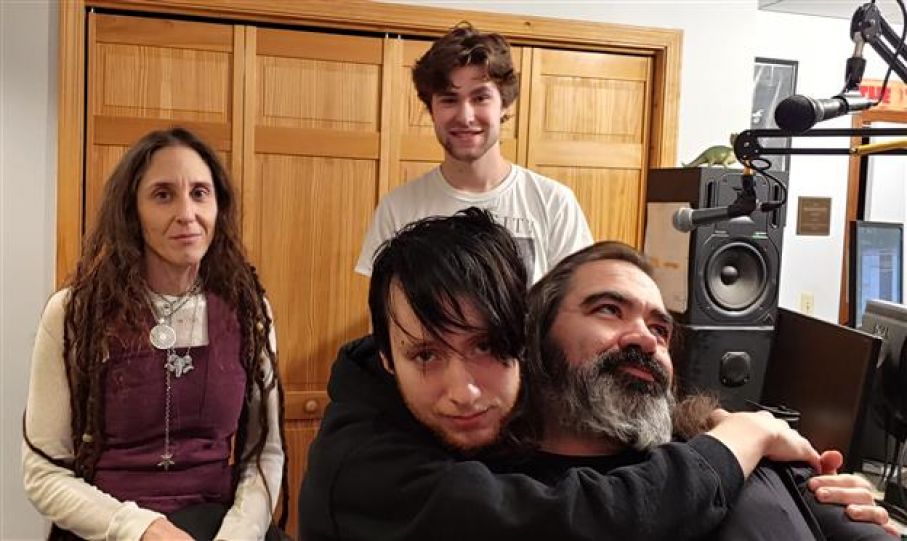 November 24, 2019 - James Debut